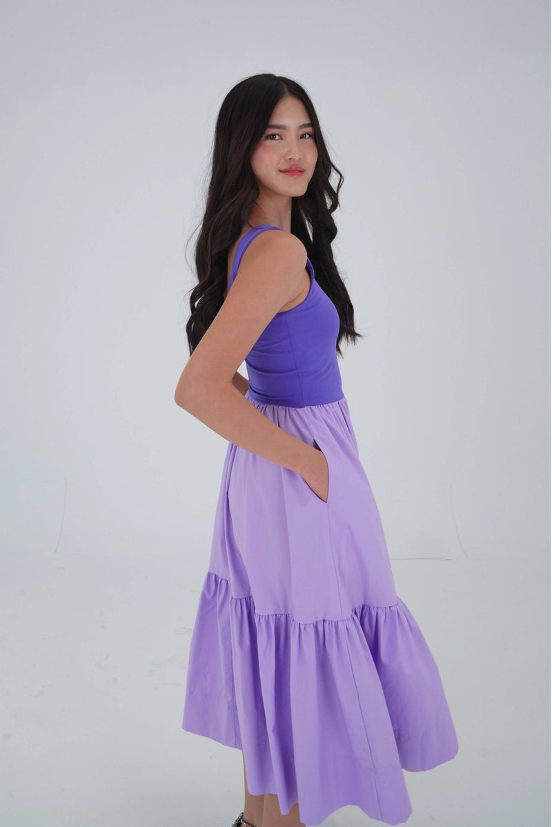 Dress with pockets and built in shelf bra in lilac size extra small