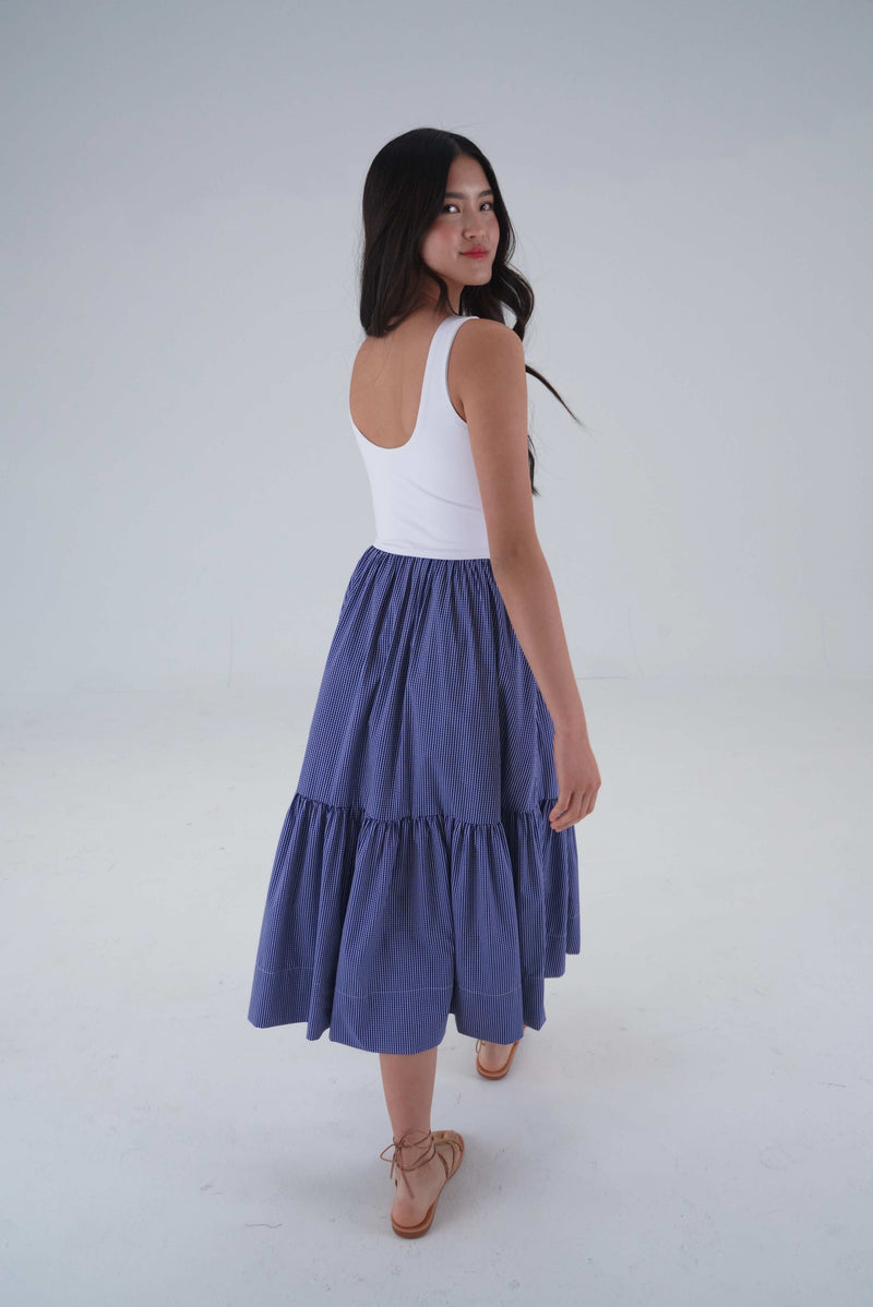 Dress with pockets and built in bra in navy blue gingham size large